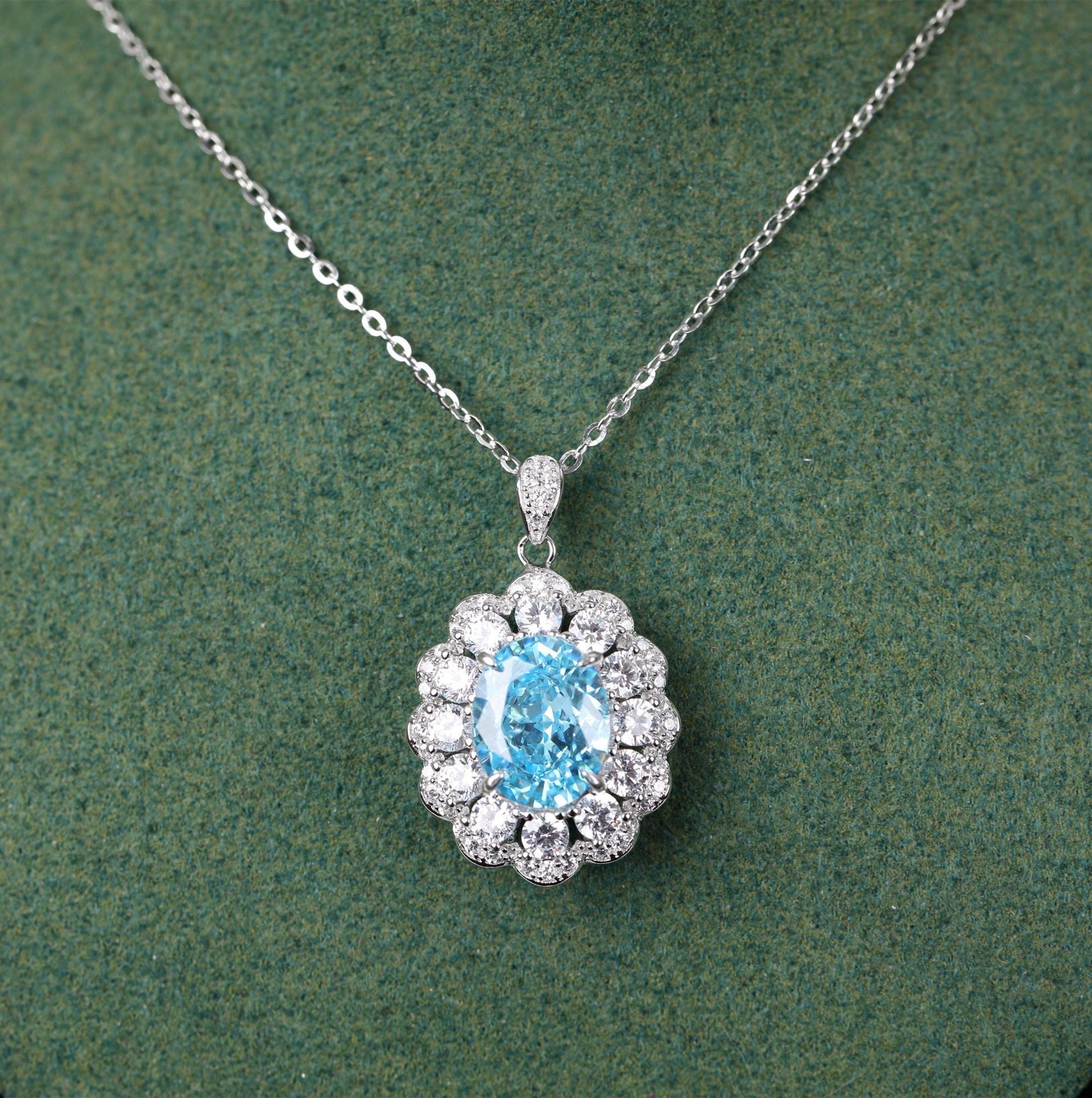 Collana con Fiore di Ghiaccio Blu in Argento 925