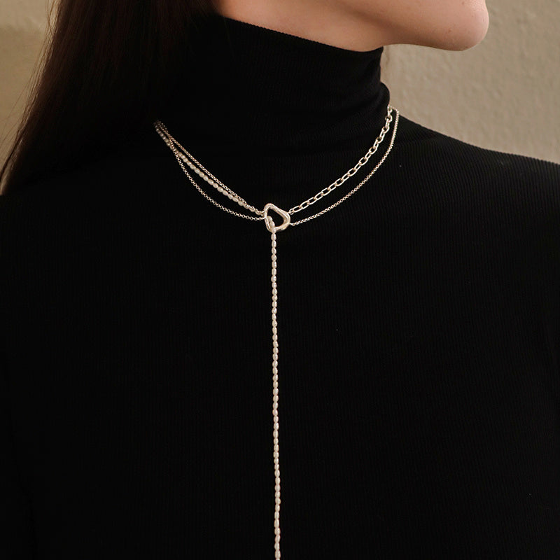Collana da donna multistrato con perle dal design intrecciato
