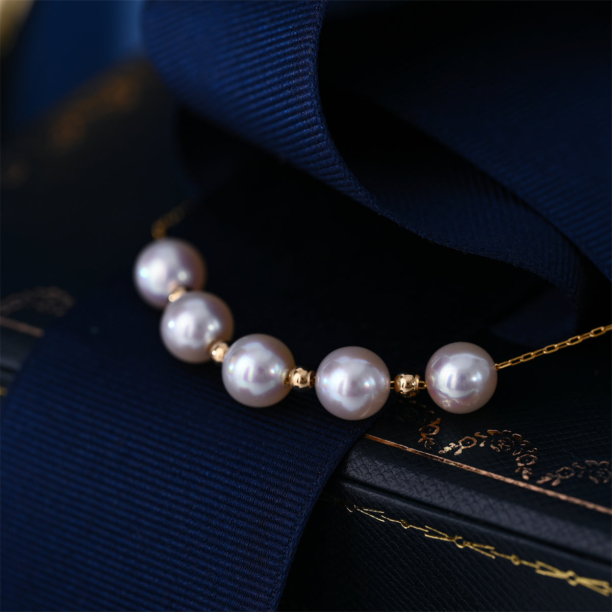 Collana “Sky Star” in Oro 18K con Perla