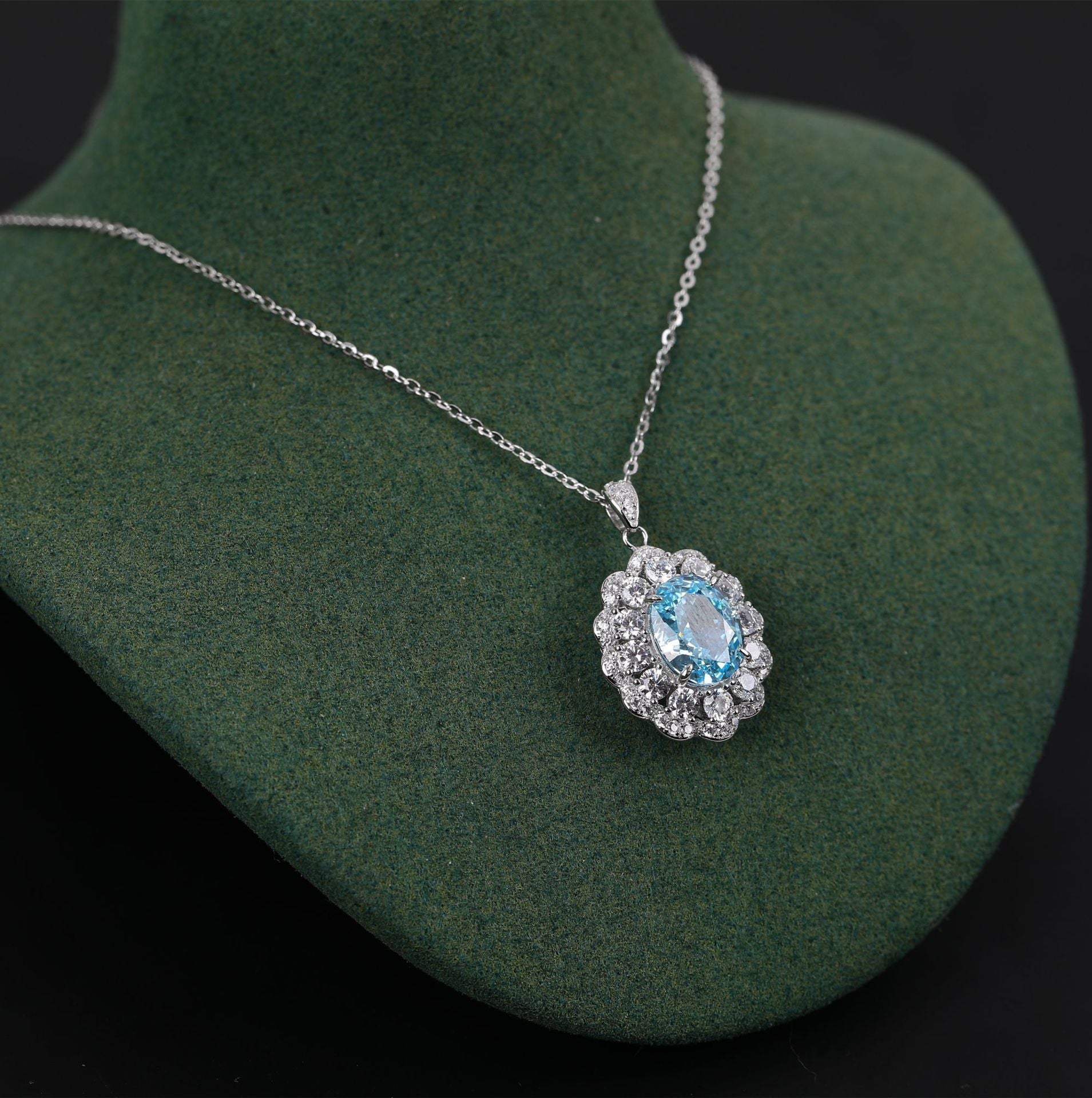 Collana con Fiore di Ghiaccio Blu in Argento 925