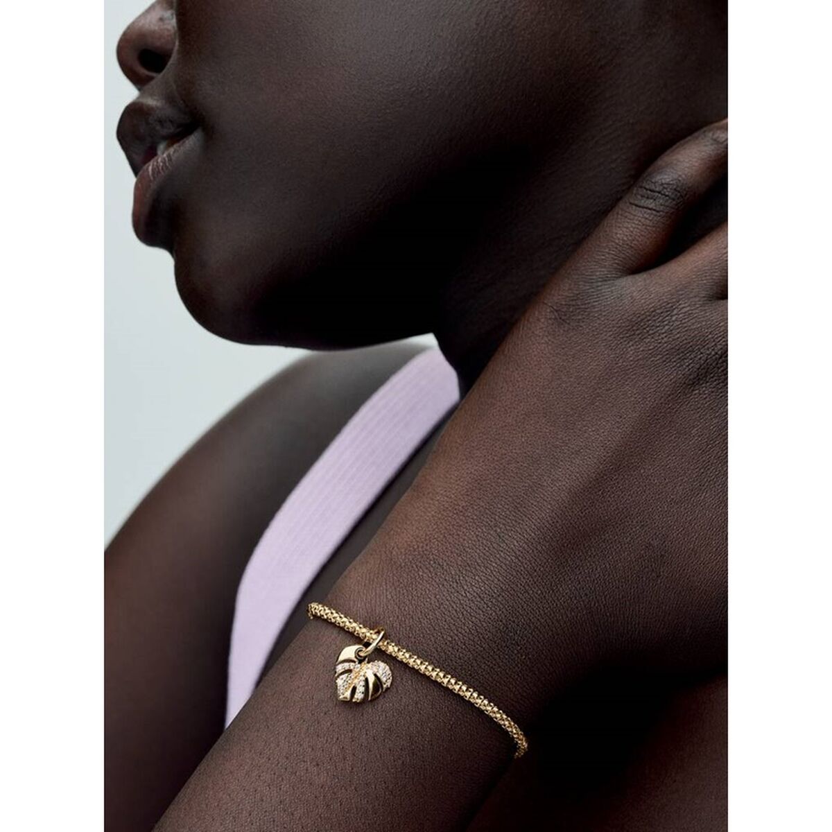 Charm mujer Pandora 763349C01 Dorado