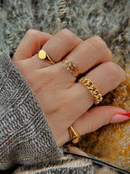 Anello Delicato con Zirconi e Perla d'Acqua Dolce - Eleganza Raffinata | Gioielli Perfetti Anello km5m85-r3.myshopify.com