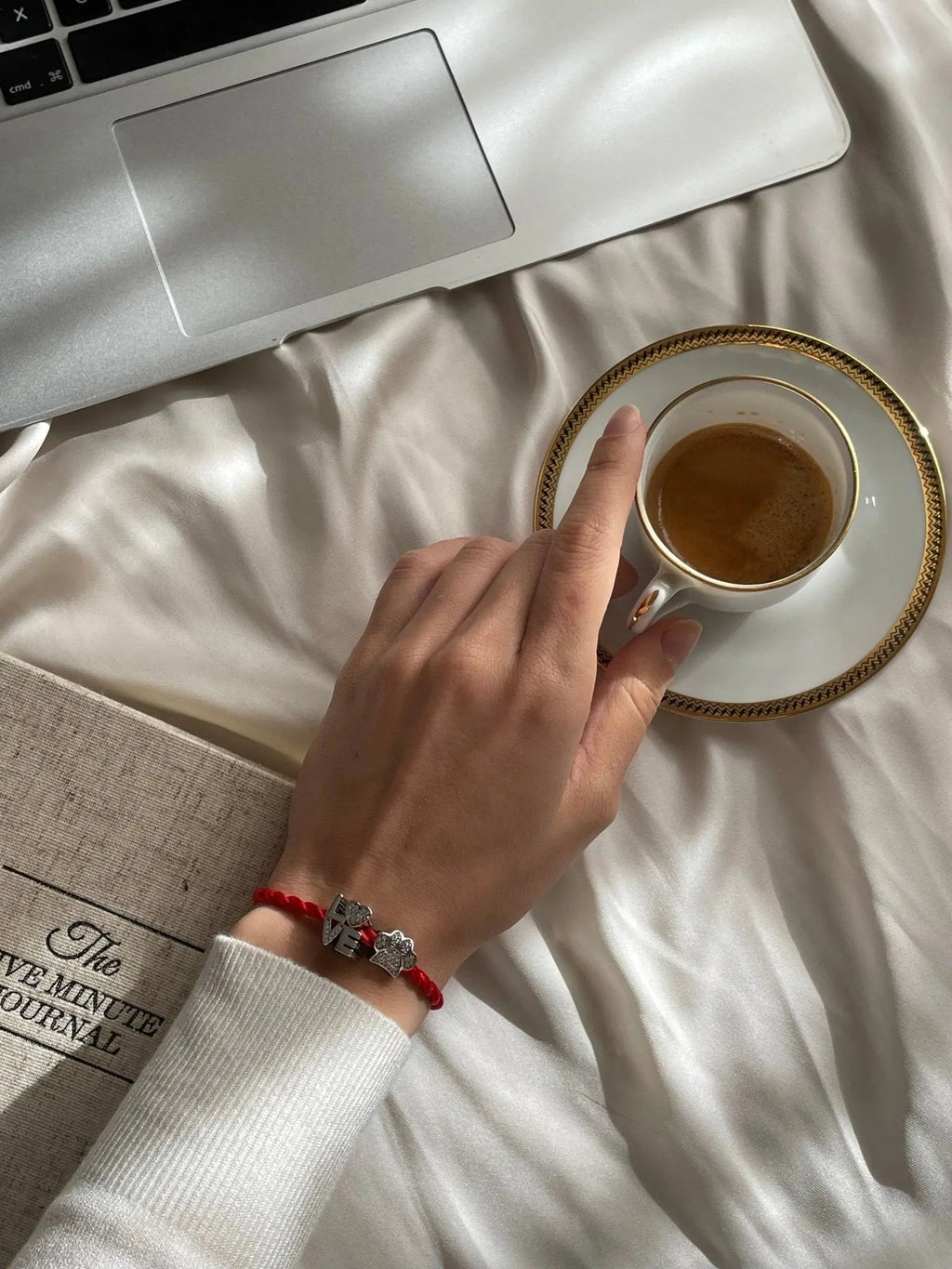 LOVE Charm S925 Silber – Funkelnde Zirkone, tiefe Botschaft | schmuck.it - ​​​​schmuck.it