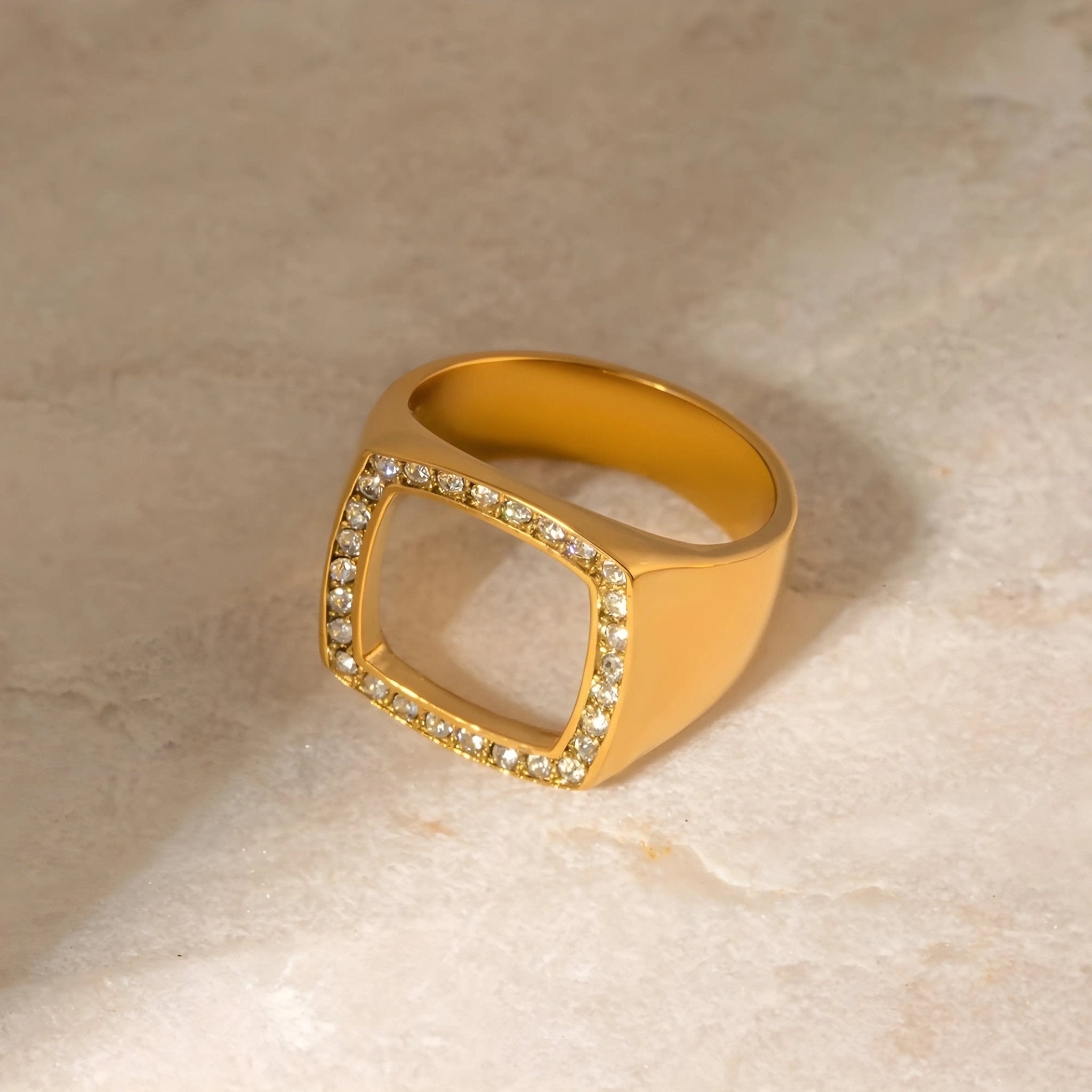 Anello BEHI PILAR - Acciaio Inossidabile Placcato Oro con Zirconi Scintillanti | BEHI MILANO - gioielliperfetti.it