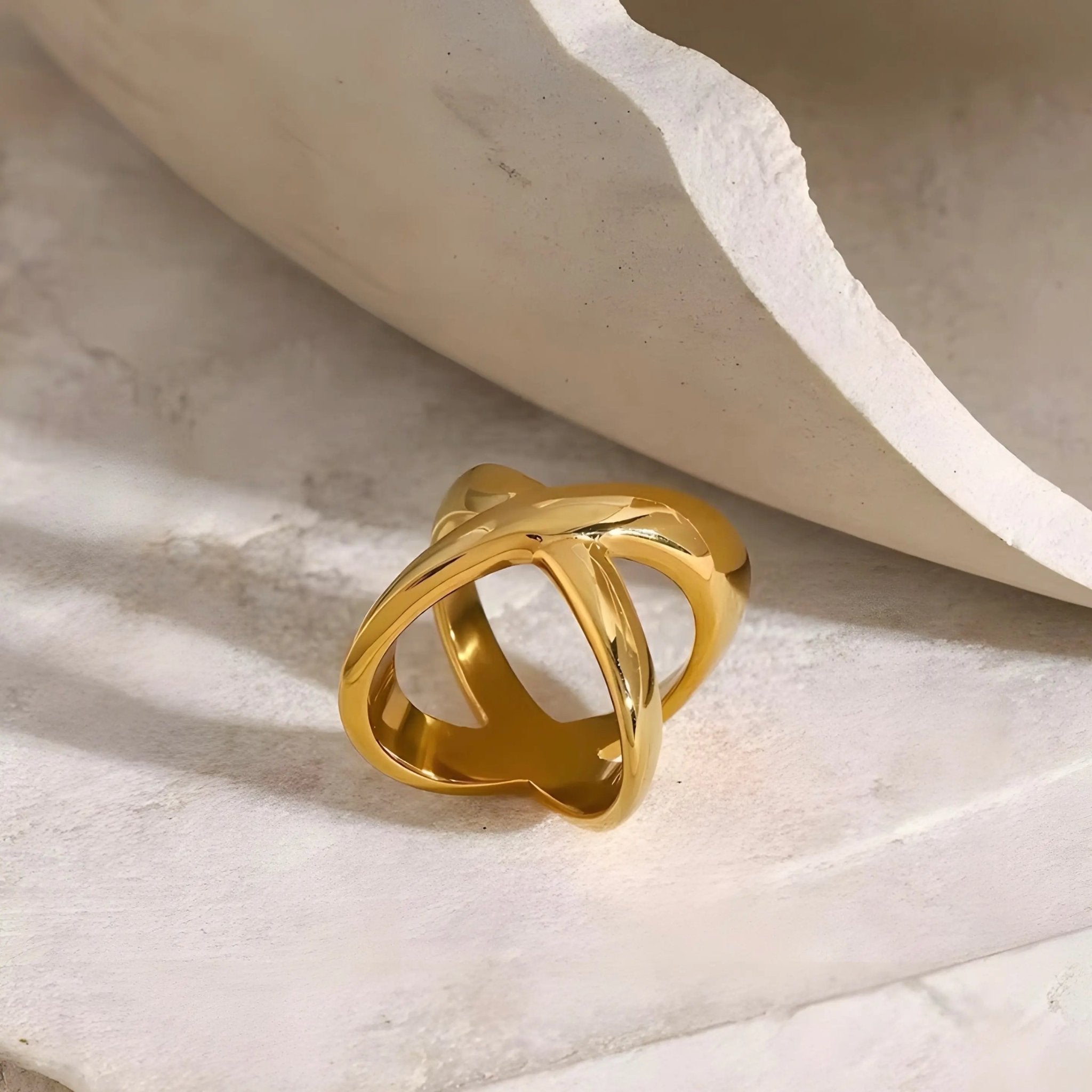 Anello Croce Mary - Splendore Moderno in Oro 18k | BEHI MILANO - gioielliperfetti.it