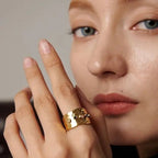 Anello BEHI AZZU Regolabile - Acciaio Placcato Oro 18k | BEHI MILANO - gioielliperfetti.it