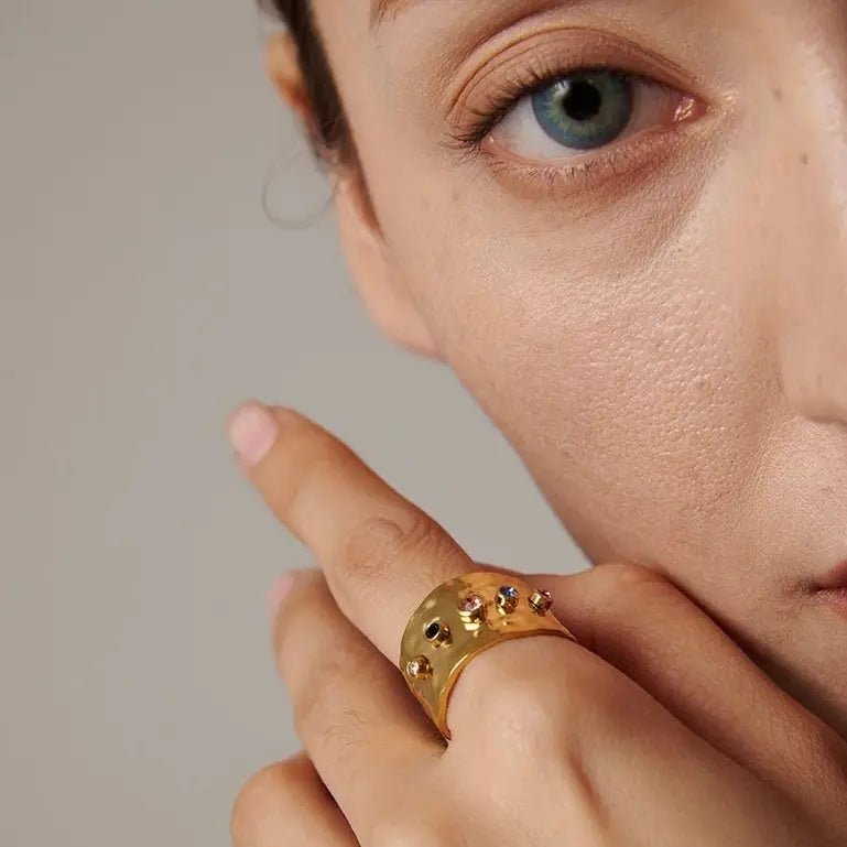 Anello BEHI AZZU Regolabile - Acciaio Placcato Oro 18k | BEHI MILANO - gioielliperfetti.it