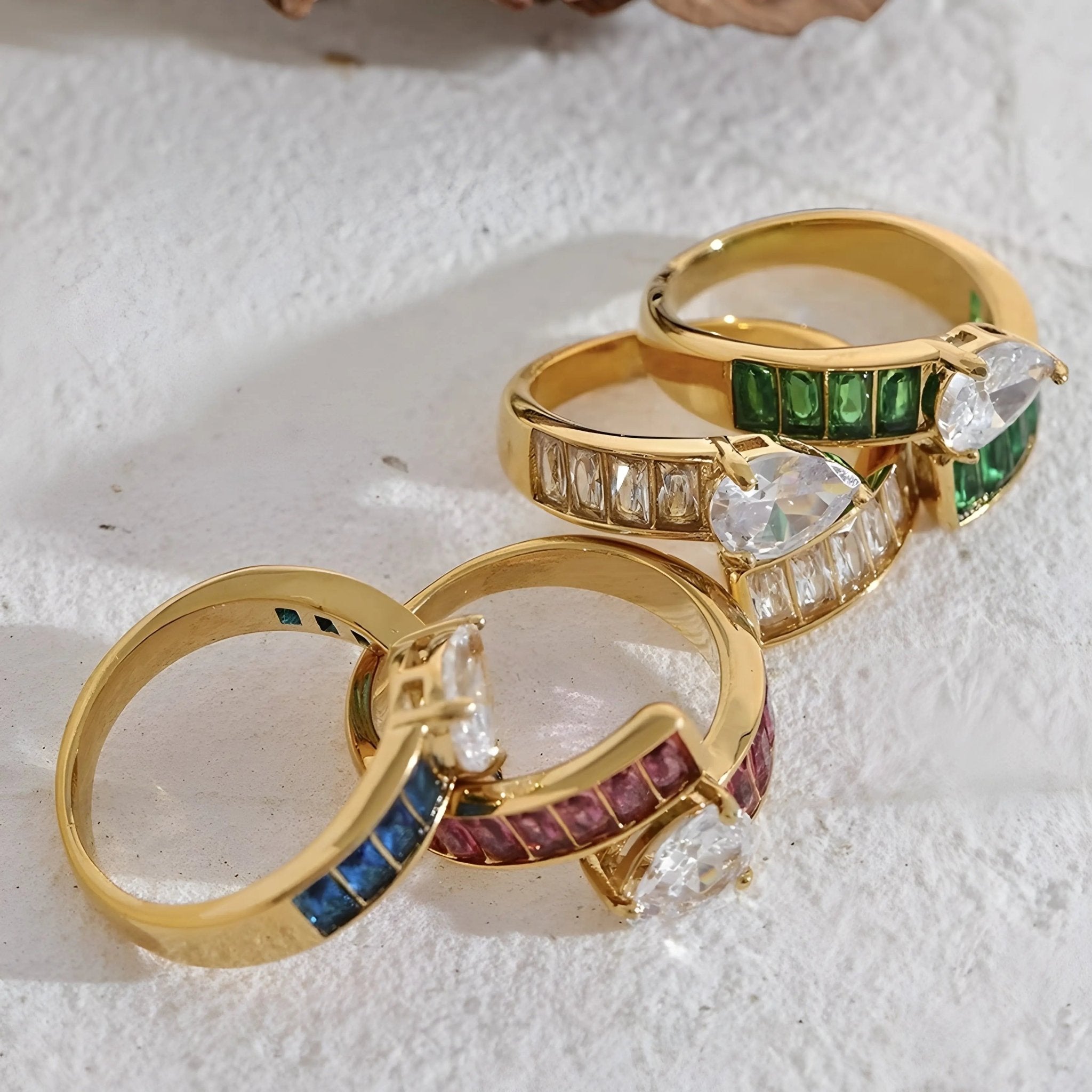 Anello BEHI KIRSTY Oro 18k PVD Acciaio Inossidabile - Eleganza Senza Tempo | BEHI MILANO - gioielliperfetti.it