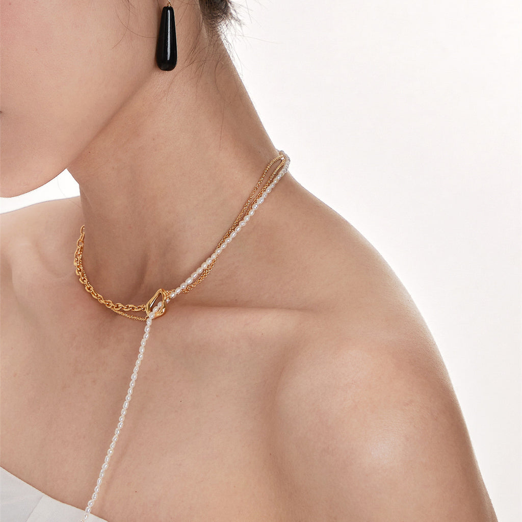 Collana da donna multistrato con perle dal design intrecciato