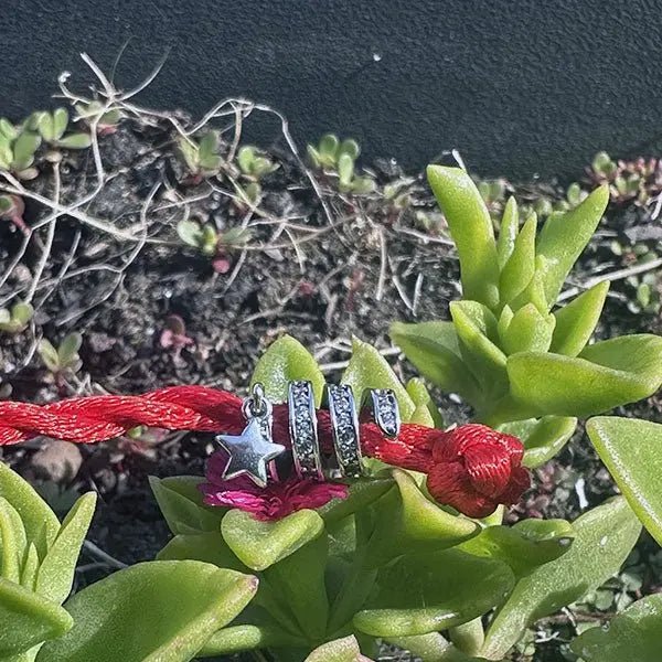 Charm Stella Scintillante in Argento S925 - Unicità e Stile per il Tuo Filo Rosso del Destino | gioielliperfetti.it - gioielliperfetti.it