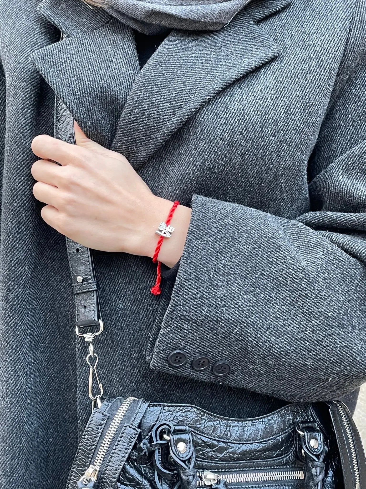 Charm LOVE Argento S925 - Zirconi Scintillanti, Messaggio Profondo | gioielliperfetti.it - gioielliperfetti.it