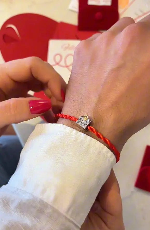 Charm "Family" in Argento S925 - Legame Prezioso per Filo Rosso del Destino | gioielliperfetti.it - gioielliperfetti.it