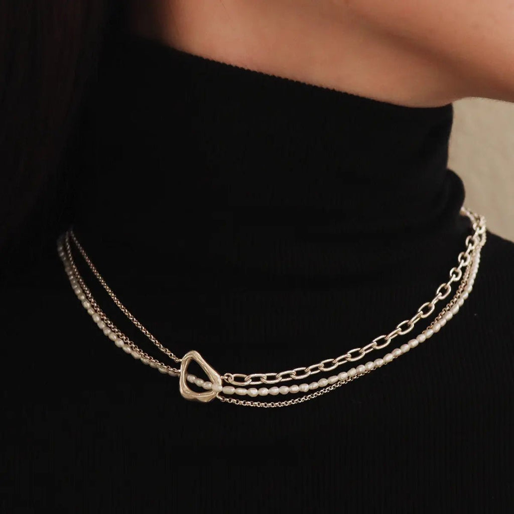 Collana Multistrato Oro con Perle Intrecciate - Splendore Versatile | Gioielli Perfetti - gioielliperfetti.it