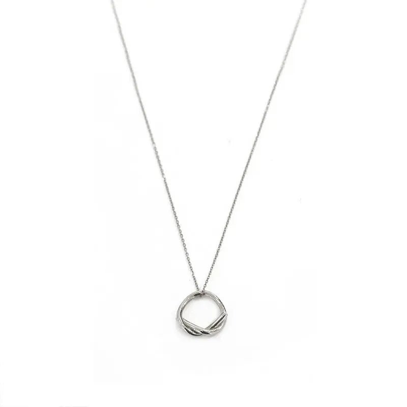 Collana Donna Dorata con Pendente Intrecciato Regolabile - Splendore Raffinato | Gioielli Perfetti - gioielliperfetti.it