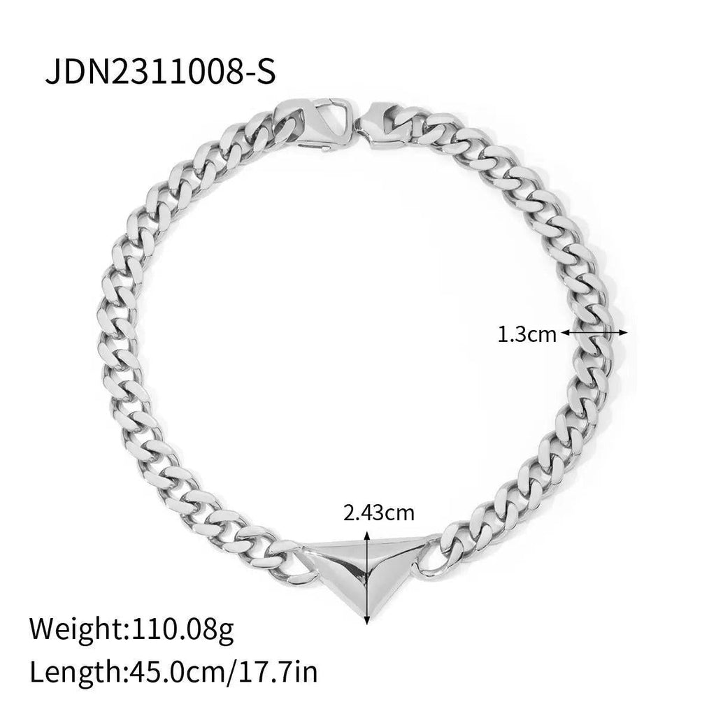 Collana Triangolo Oro 18K Acciaio Inossidabile - Raffinatezza Moderna | GioielliPerfetti - gioielliperfetti.it