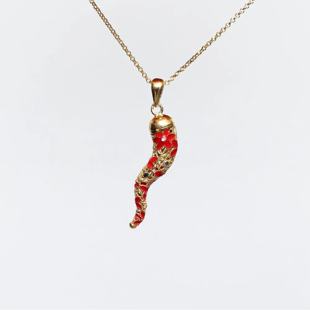 Collana MINA MINA in argento 925 con ciondolo cornetto rosso artigianale, finiture dorate e decorazioni brillanti.