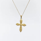 Collana croce Rounded MINA MINA in argento 925 placcato oro 18k con zirconi neri incastonati, su sfondo bianco.