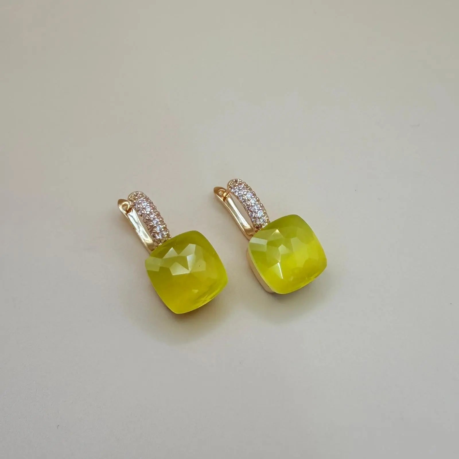 Orecchini Luna Gem - Eleganza Placcata Oro con Pietre Naturali a Cuscino | gioielliperfetti.it - gioielliperfetti.it